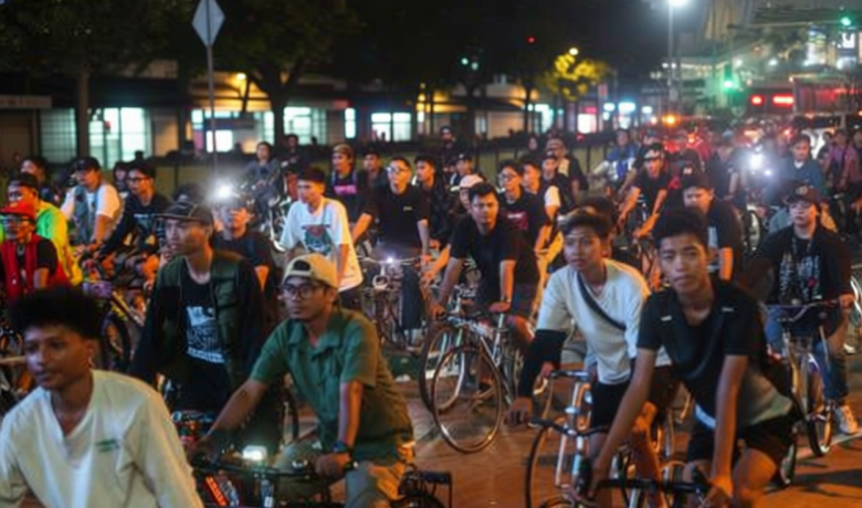 Ratusan Pesepeda Gelar Aksi Critical Mass – Serukan Jalur Sepeda yang Aman