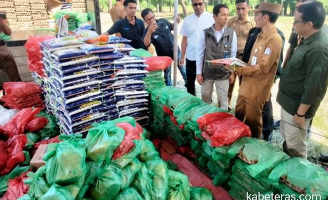 Latest Program: Pemkab Aceh Barat Gelar Pasar Murah, Subsidi 300 Paket Sembako untuk Warga Desa