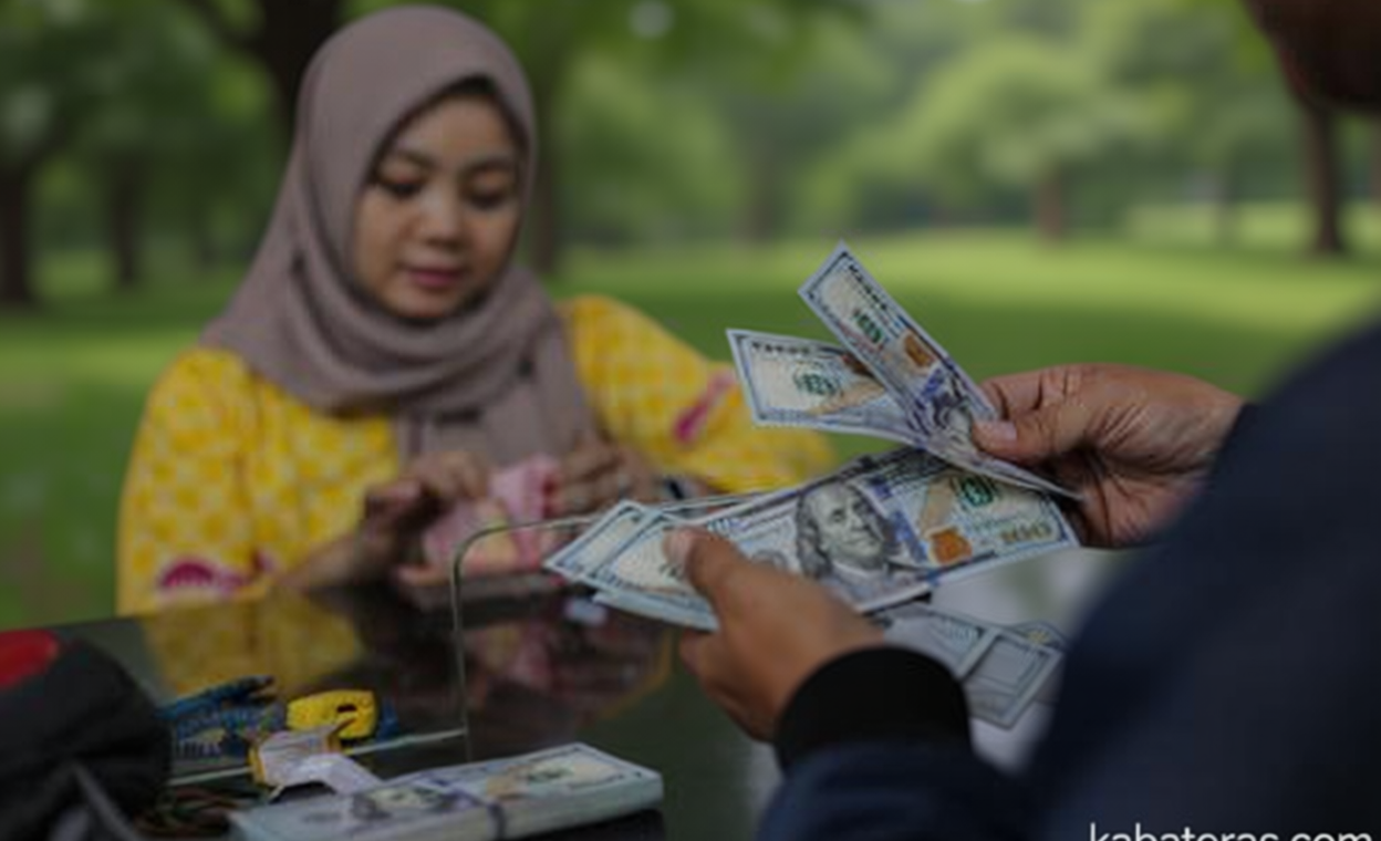 Special Plan: Rupiah Diprediksi Kembali Tembus Level Rp 18.000 di Akhir Pekan Ini