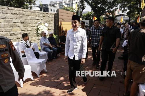Topics Covered: Banyak Terima Undangan dari Berbagai Daerah, Jokowi Bakal Safari ke NTT
