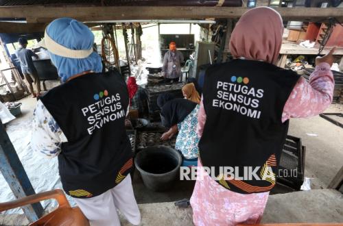 Solving Problems: Puluhan Petugas Sensus Ekonomi di Semarang Mengundurkan Diri