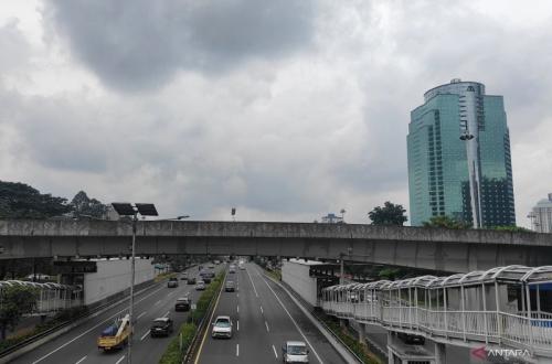 Prakiraan Cuaca Jakarta Senin Ini: Mayoritas Wilayah Berawan Sepanjang Hari