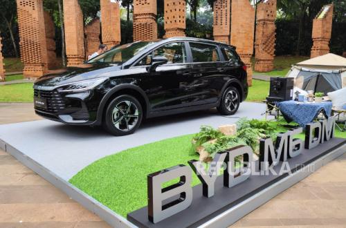 Facing Challenges: BYD Uji Coba M6 DM PHEV di Jalur Tanjakan Bandung Subang