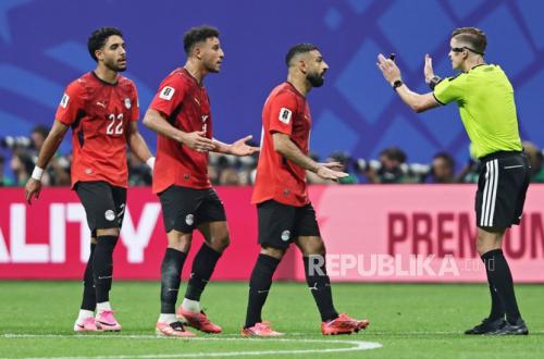 Meeting Results: Pierluigi Collina Bela Wasit Francois Letexier Usai Polemik Laga Argentina Vs Mesir