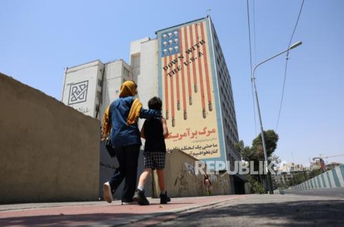 Topics Covered: Ledakan di Iran Selatan, Israel Kembali Serang Iran