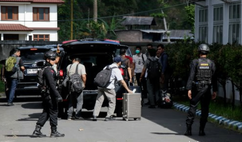 KPK Geledah Kantor Bupati dan Dinas PUPRPKP Lombok Barat