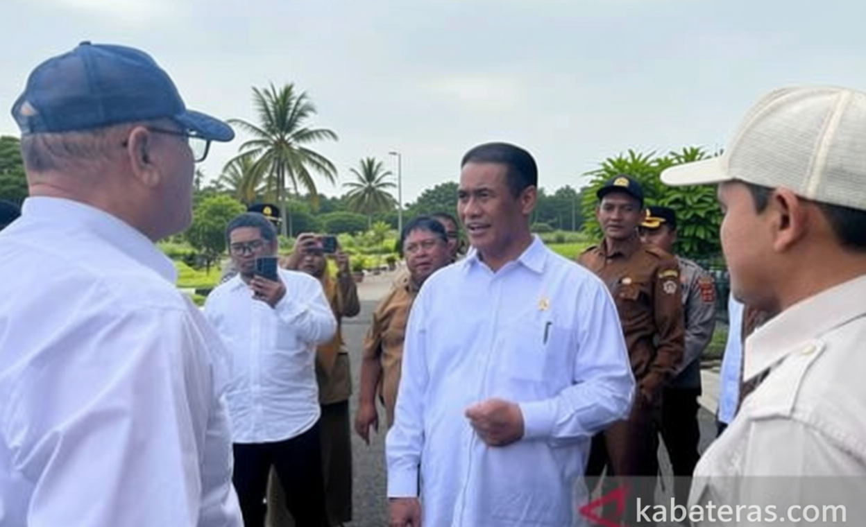 Key Discussion: Mentan Amran Salurkan Rp1 Miliar untuk Perbaikan Masjid di Bener Meriah