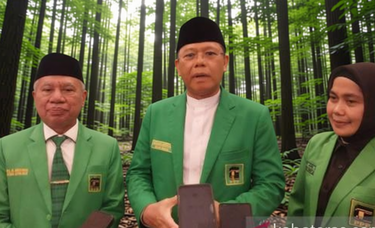 Important News: Ketum PPP Mardiono: Putusan MK Soal Pilkada Langsung Tak Ada yang Berubah