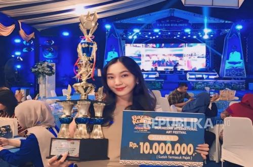 Main Agenda: Mahasiswi UBSI Kampus Pontianak Juara 1 Tari Tradisional di Ajang Internasional
