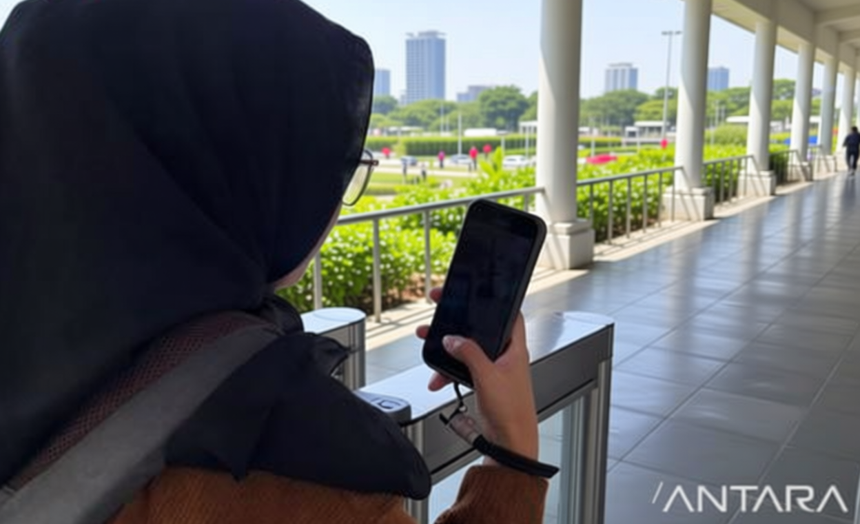 685 Ribu Pelanggan KA Jarak Jauh Manfaatkan Face Recognition di Daop 8 Surabaya