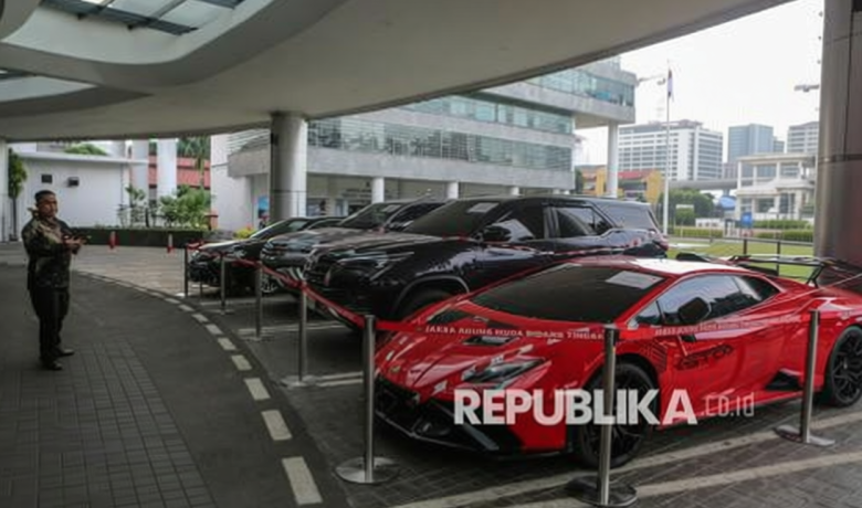 Lamborghini hingga Toyota Fortuner Disita Kejagung dalam Kasus Korupsi IUP Kalbar