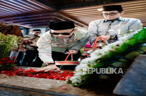 Meeting Results: Ziarah Makam Bung Hatta, Dekopin Tegaskan Komitmen Modernisasi Koperasi Lewat Estafet Generasi Muda