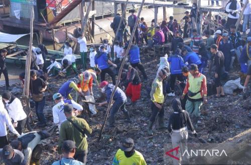 Wali Kota Ratu Dewa Dorong Aksi Bersihkan Sungai Musi dari Sampah