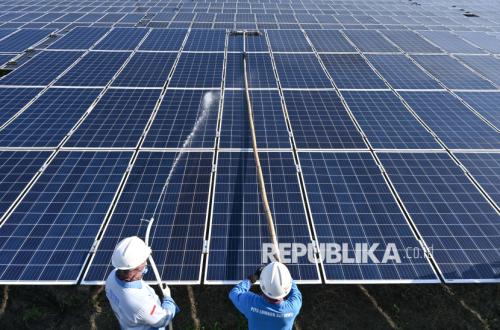 Bukan Hanya Bangun Energi Bersih, Ini PR Besar Dekarbonisasi Industri