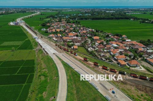 Kementerian PU Segera Operasikan Tol Prosiwangi Seksi 1 dan 2
