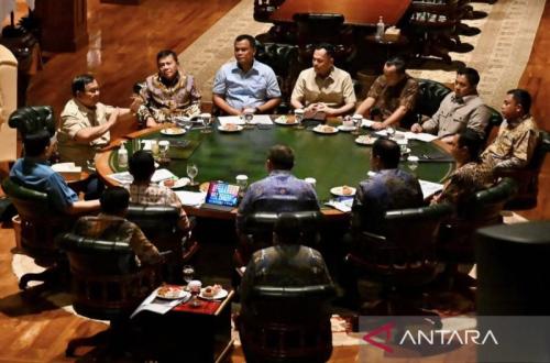 Presiden Prabowo Pimpin Ratas di Hambalang, Bahas Karhutla dan Bencana NTT
