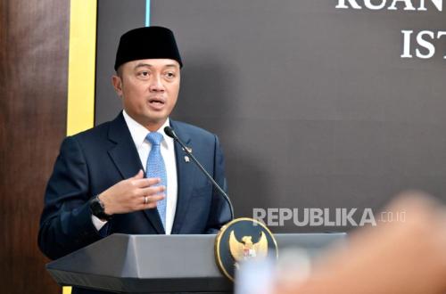 Ratusan Ribu Warga War Ticket Undangan HUT Ke-81 di Istana