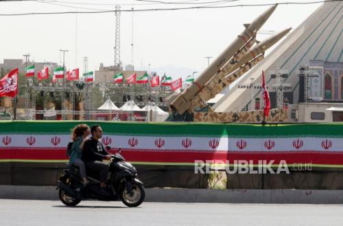 Teheran Ingatkan Negara-Negara yang Ikut Bantu Perang Ekonomi yang Dilancarkan AS Jadi Musuh Iran