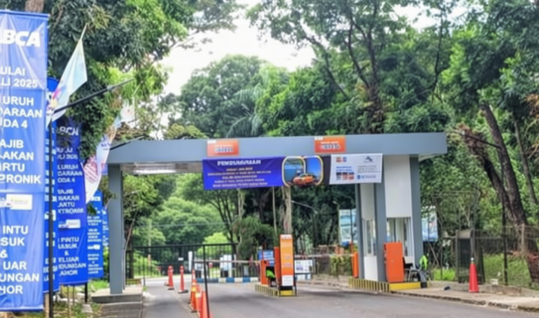 PJT I Buka Lagi Akses Mobil di Puncak Bendungan Lahor Mulai Pukul 04.00-22.00 WIB