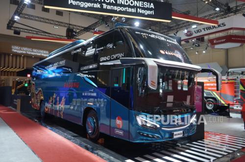 Hino, dari Kursi Pengemudi, Mengantar Cinta, Hingga Menggerakkan Ekonomi Negeri
