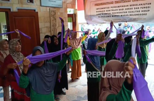 Ajarkan Gaya Hidup Sehat, Dua Kampus di Surabaya Dampingi Kelompok Lansia di di Bojonegoro