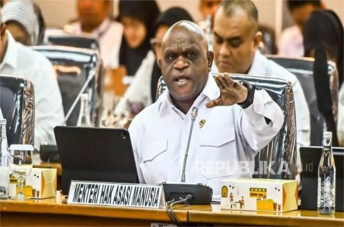 Menteri Pigai Ingatkan Budi Arie Terkait Percepatan Pemilu Sebelum 2029
