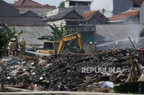 Tak Ada Toleransi, Pemprov DKI Tindak Tegas Pembuangan Sampah Ilegal