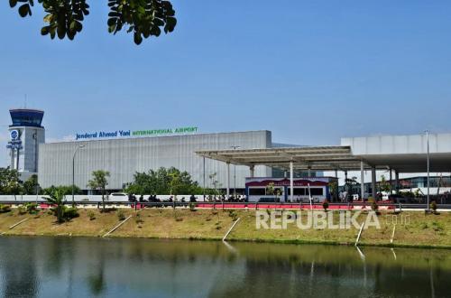bandara-jenderal-ahmad-yani_260313134906-478