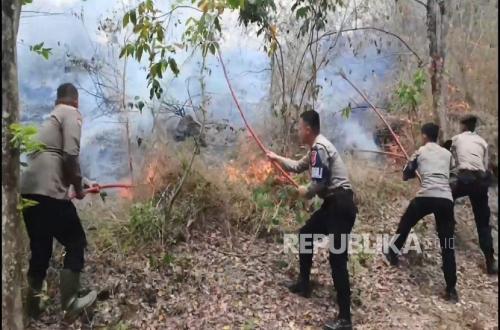kebakaran-hutan-dan-lahan-karhutla-yang-melanda-kawasan-taman_260908235355-398