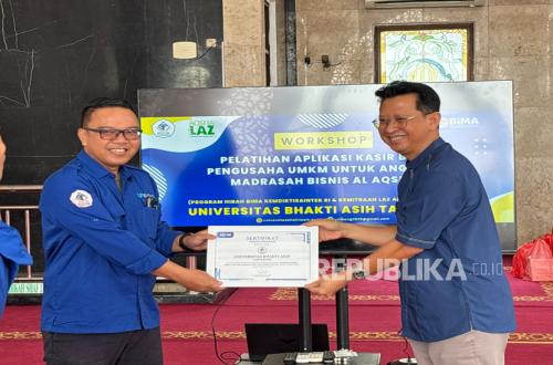 sebanyak-57-pelaku-usaha-mikro-dari-kalangan-mustahik-di_260915105730-810