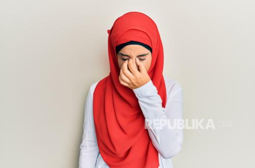 wanita-menderita-penyakit-autoimun-ilustrasi-penyakit-autoimun-memengaruhi-sekitar_260519091625-515